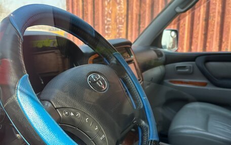 Toyota Land Cruiser 100 рестайлинг 2, 2006 год, 2 000 000 рублей, 8 фотография