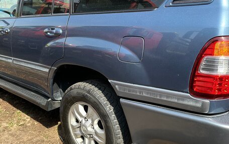 Toyota Land Cruiser 100 рестайлинг 2, 2006 год, 2 000 000 рублей, 10 фотография