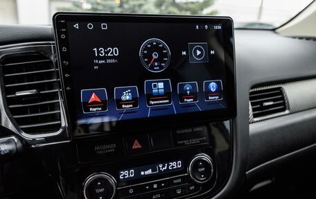 Mitsubishi Outlander III рестайлинг 3, 2014 год, 1 300 000 рублей, 15 фотография