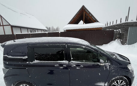 Honda Freed I, 2014 год, 1 550 000 рублей, 2 фотография