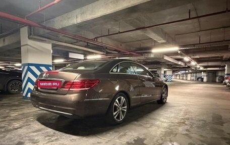 Mercedes-Benz E-Класс, 2013 год, 2 100 000 рублей, 11 фотография