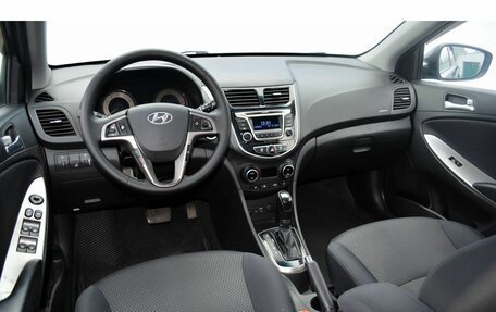 Hyundai Solaris II рестайлинг, 2015 год, 1 249 000 рублей, 9 фотография