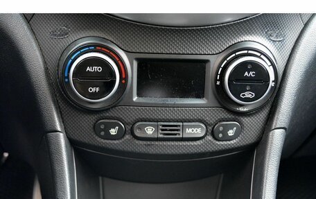 Hyundai Solaris II рестайлинг, 2015 год, 1 249 000 рублей, 14 фотография