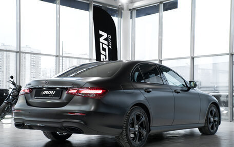 Mercedes-Benz E-Класс, 2021 год, 6 000 000 рублей, 5 фотография