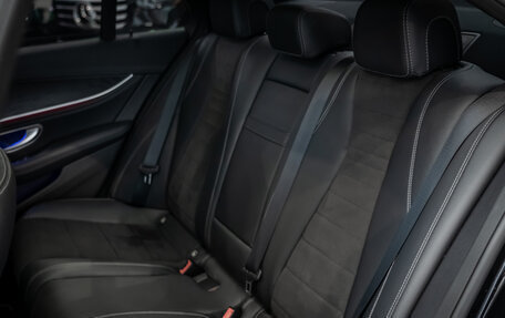 Mercedes-Benz E-Класс, 2021 год, 6 000 000 рублей, 23 фотография