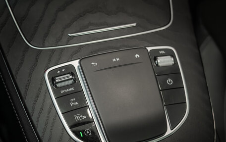 Mercedes-Benz E-Класс, 2021 год, 6 000 000 рублей, 34 фотография