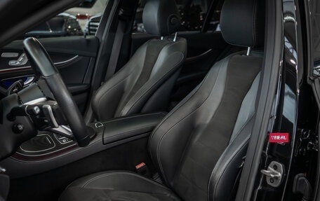 Mercedes-Benz E-Класс, 2021 год, 6 000 000 рублей, 21 фотография