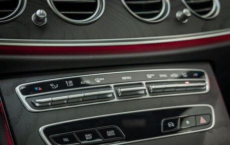 Mercedes-Benz E-Класс, 2021 год, 6 000 000 рублей, 35 фотография