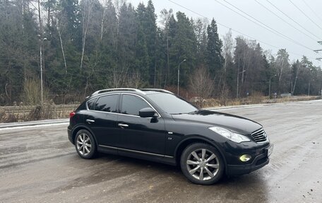 Infiniti QX50 I рестайлинг, 2013 год, 1 850 000 рублей, 1 фотография