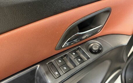 Chevrolet Cruze II, 2011 год, 690 000 рублей, 7 фотография