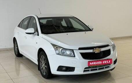 Chevrolet Cruze II, 2011 год, 690 000 рублей, 3 фотография