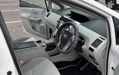 Toyota Prius Alpha I (ZVW40/41), 2011 год, 1 000 000 рублей, 6 фотография