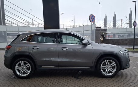 Mercedes-Benz GLA, 2021 год, 3 890 000 рублей, 6 фотография