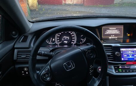 Honda Accord IX рестайлинг, 2013 год, 1 580 000 рублей, 8 фотография