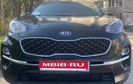 KIA Sportage IV рестайлинг, 2019 год, 2 400 000 рублей, 2 фотография