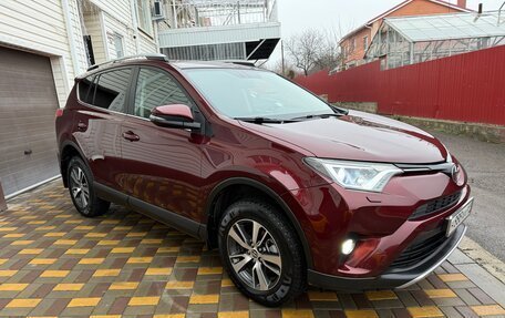 Toyota RAV4, 2018 год, 2 250 000 рублей, 3 фотография