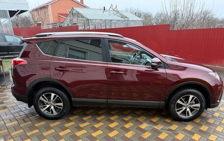 Toyota RAV4, 2018 год, 2 250 000 рублей, 4 фотография