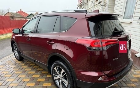 Toyota RAV4, 2018 год, 2 250 000 рублей, 7 фотография