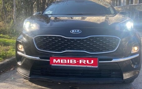 KIA Sportage IV рестайлинг, 2019 год, 2 400 000 рублей, 23 фотография