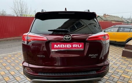 Toyota RAV4, 2018 год, 2 250 000 рублей, 6 фотография