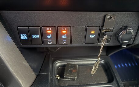 Toyota RAV4, 2018 год, 2 250 000 рублей, 17 фотография