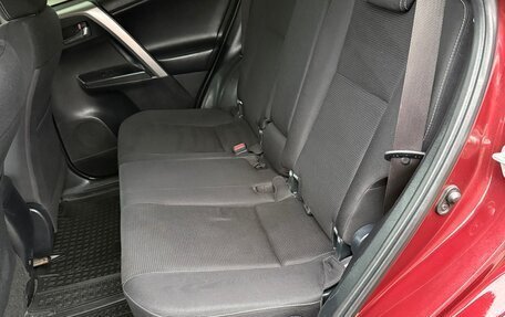 Toyota RAV4, 2018 год, 2 250 000 рублей, 21 фотография