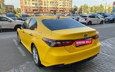 Toyota Camry, 2021 год, 3 000 000 рублей, 3 фотография