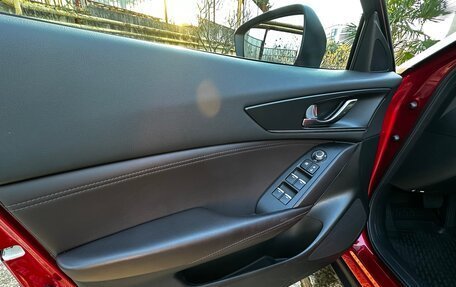 Mazda CX-4, 2023 год, 2 995 000 рублей, 7 фотография