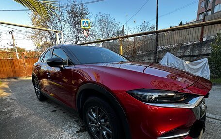 Mazda CX-4, 2023 год, 2 995 000 рублей, 4 фотография