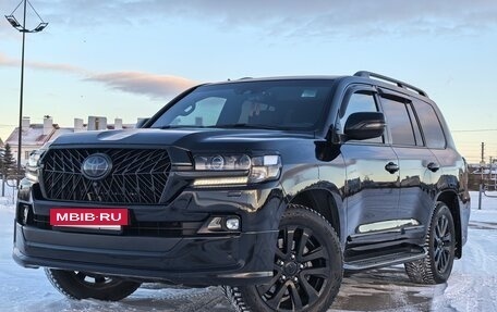 Toyota Land Cruiser 200, 2018 год, 9 000 000 рублей, 3 фотография