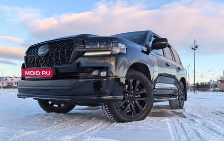 Toyota Land Cruiser 200, 2018 год, 9 000 000 рублей, 2 фотография