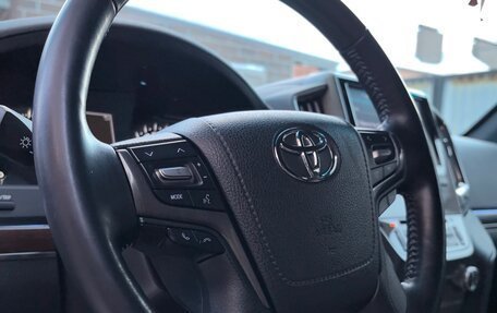 Toyota Land Cruiser 200, 2018 год, 9 000 000 рублей, 17 фотография