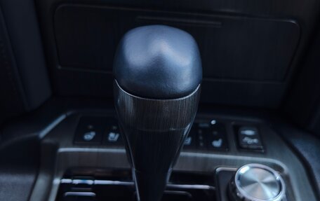 Toyota Land Cruiser 200, 2018 год, 9 000 000 рублей, 16 фотография