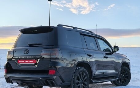 Toyota Land Cruiser 200, 2018 год, 9 000 000 рублей, 14 фотография