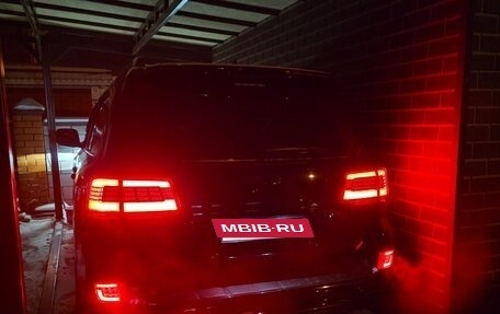 Toyota Land Cruiser 200, 2018 год, 9 000 000 рублей, 33 фотография