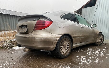 Mercedes-Benz C-Класс, 2001 год, 550 000 рублей, 4 фотография