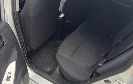 Hyundai Solaris II рестайлинг, 2013 год, 635 000 рублей, 12 фотография