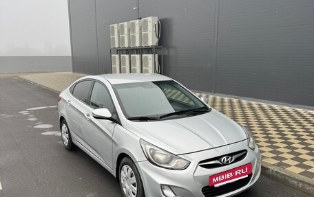 Hyundai Solaris II рестайлинг, 2013 год, 635 000 рублей, 3 фотография