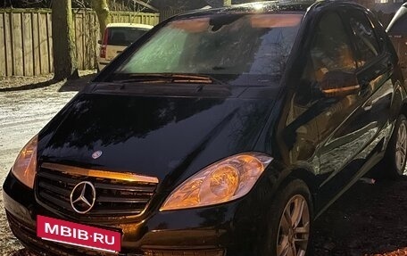 Mercedes-Benz A-Класс, 2012 год, 630 000 рублей, 2 фотография