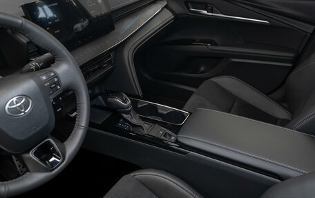 Toyota Camry, 2025 год, 4 650 000 рублей, 14 фотография