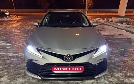 Toyota Camry, 2022 год, 3 400 000 рублей, 3 фотография