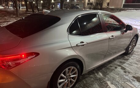 Toyota Camry, 2022 год, 3 400 000 рублей, 14 фотография