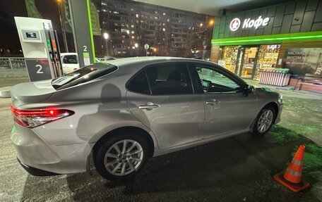 Toyota Camry, 2022 год, 3 400 000 рублей, 18 фотография