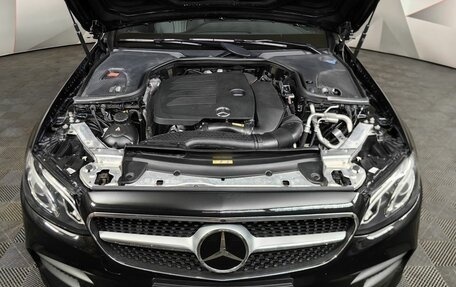 Mercedes-Benz E-Класс, 2019 год, 4 440 000 рублей, 10 фотография