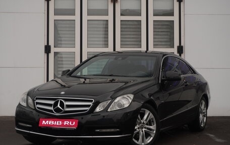 Mercedes-Benz E-Класс, 2012 год, 1 350 000 рублей, 1 фотография