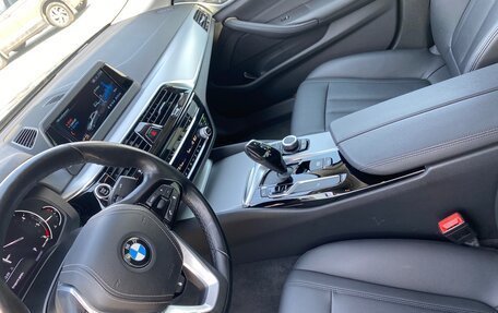 BMW 5 серия, 2019 год, 3 000 000 рублей, 13 фотография