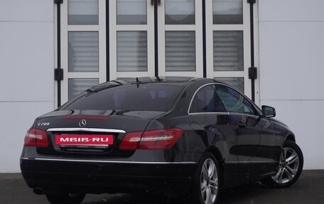 Mercedes-Benz E-Класс, 2012 год, 1 350 000 рублей, 2 фотография
