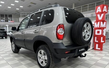 Chevrolet Niva I рестайлинг, 2011 год, 645 000 рублей, 6 фотография