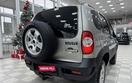 Chevrolet Niva I рестайлинг, 2011 год, 645 000 рублей, 8 фотография