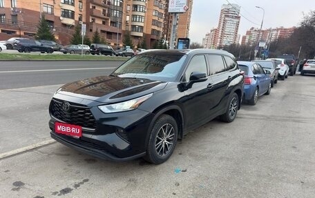 Toyota Highlander, 2020 год, 3 950 000 рублей, 1 фотография